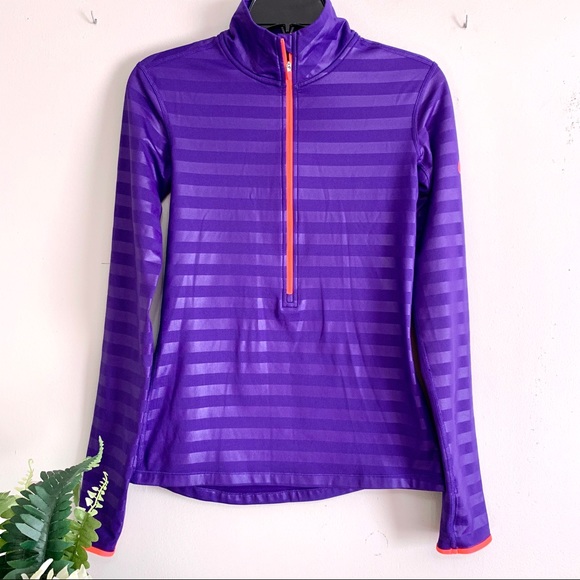 Nike Tops - Nike Pro Small Hyperwarm Dri Fit Half Zip Pullover